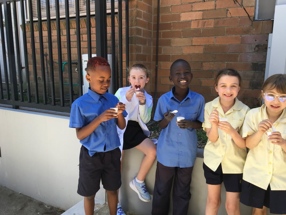 668111002007048_1260995919385217-1