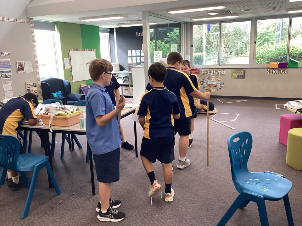 668111002007048_1349962303821911-1