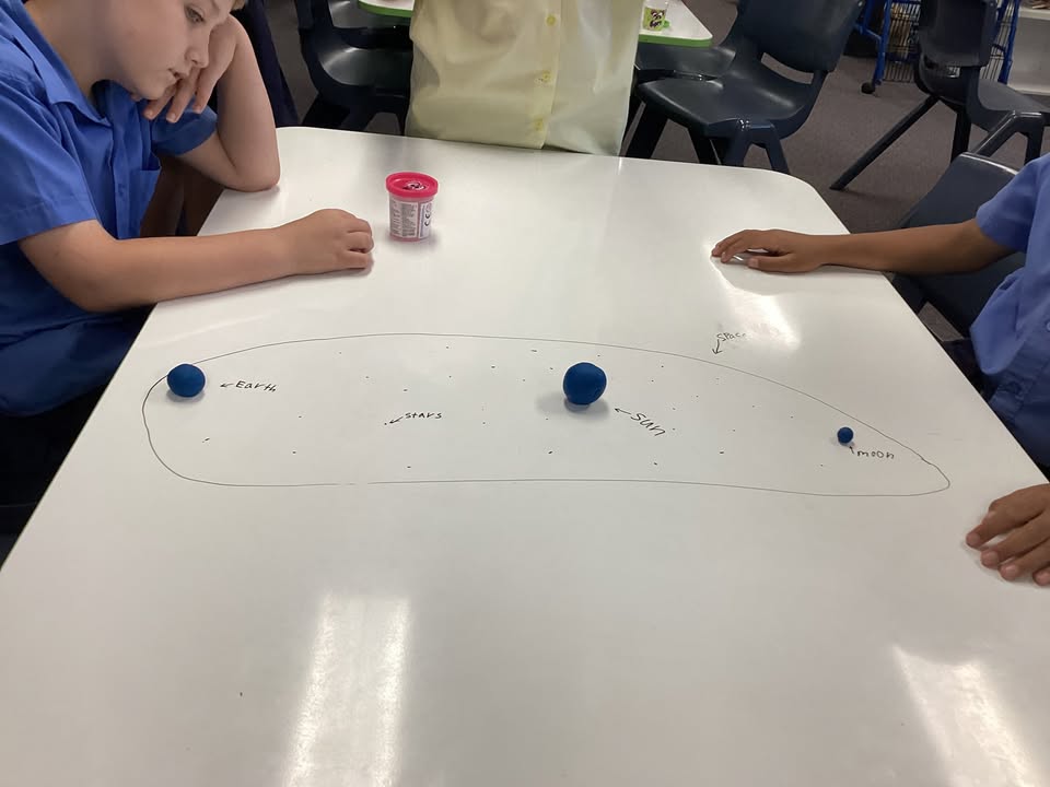 668111002007048_1354433110041497-1