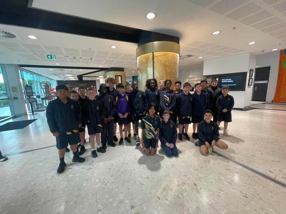 668111002007048_1367036028781205-1